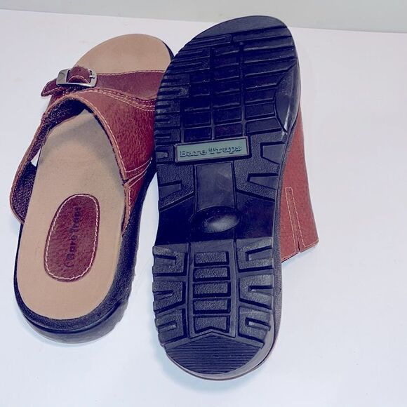 Bare traps rugged brown leather platform sandals 1”platform, 1.5” heel - Picture 5 of 5